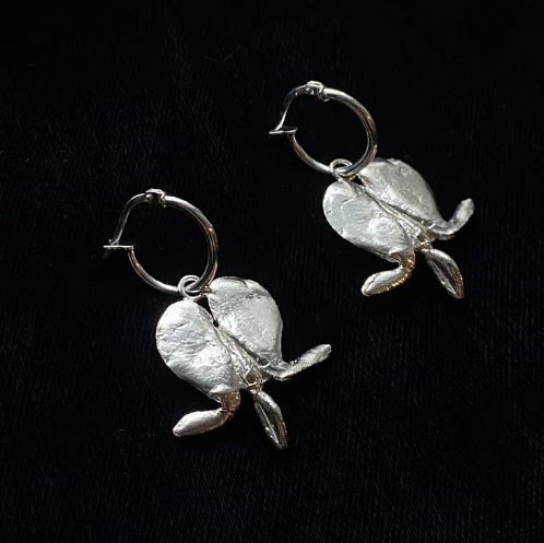 BILAK - Bleeding Heart - earrings