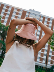 CHASSE ET PÊCHE pink macaroon bucket hat